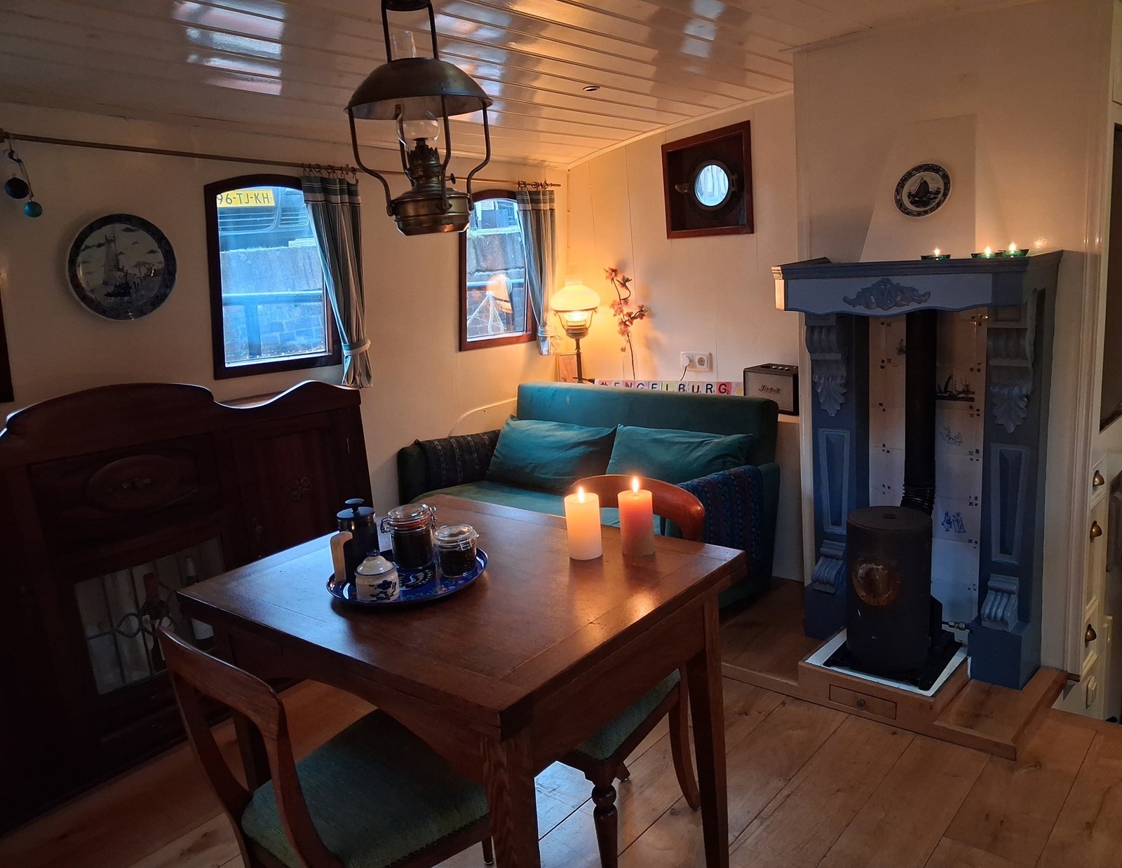 Origineel overnachten in een romantisch roefje op een stoere klipper in hartje Zwolle