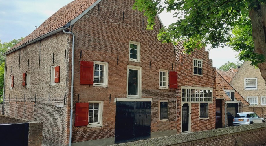 Overnachten in een 17e eeuws vakantiehuisje in een vestingstad