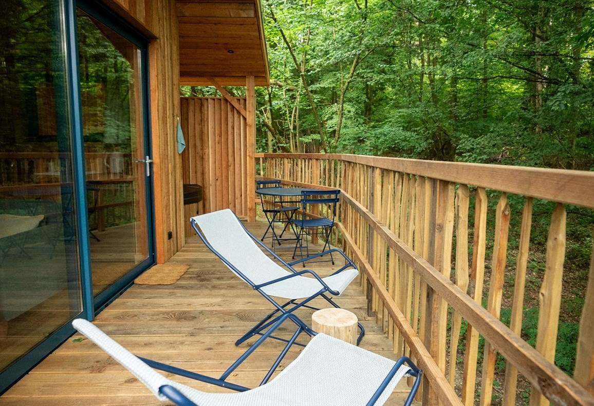 Unieke Boomhut met Scandinavisch bad en een sauna