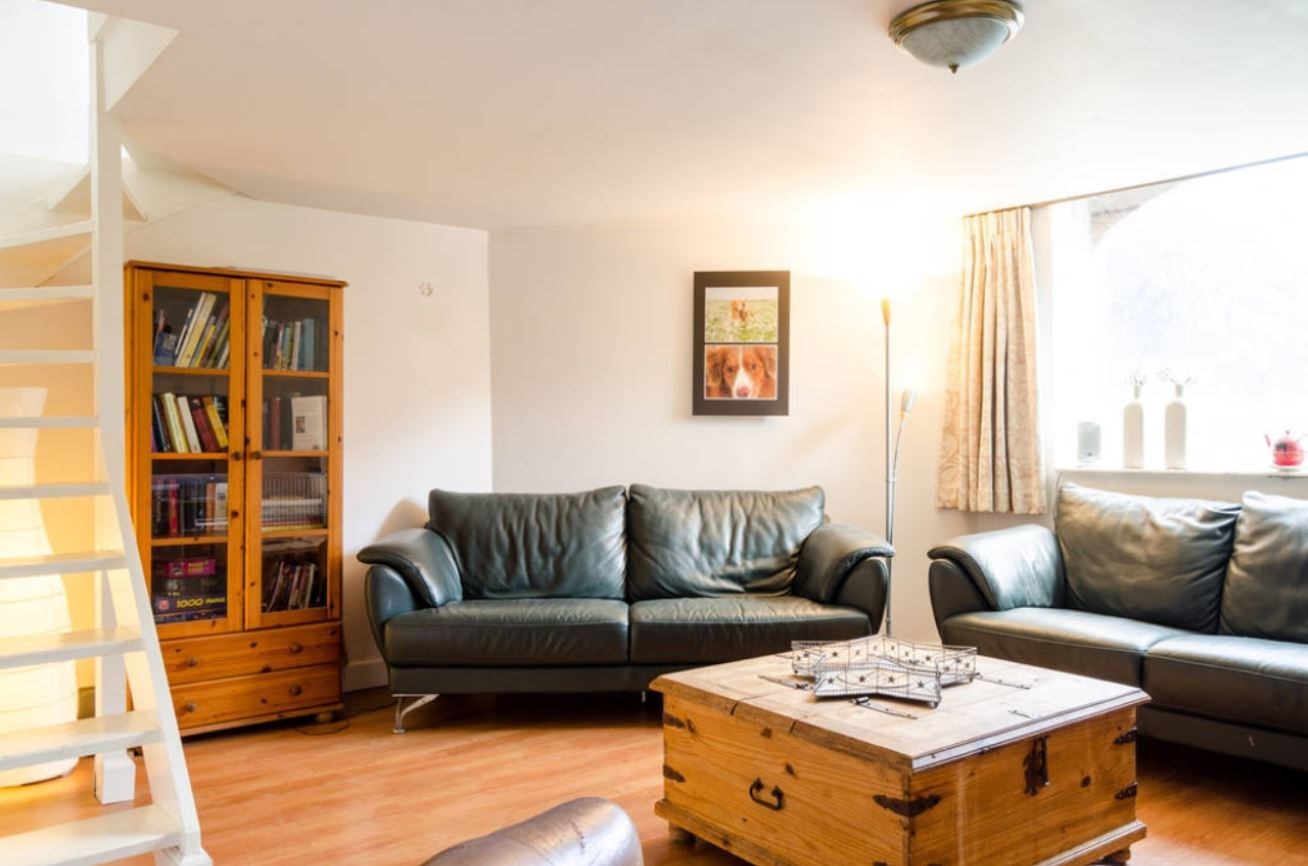 Overnachten in een historisch Theehuis, direct aan de Utrechtse Vecht