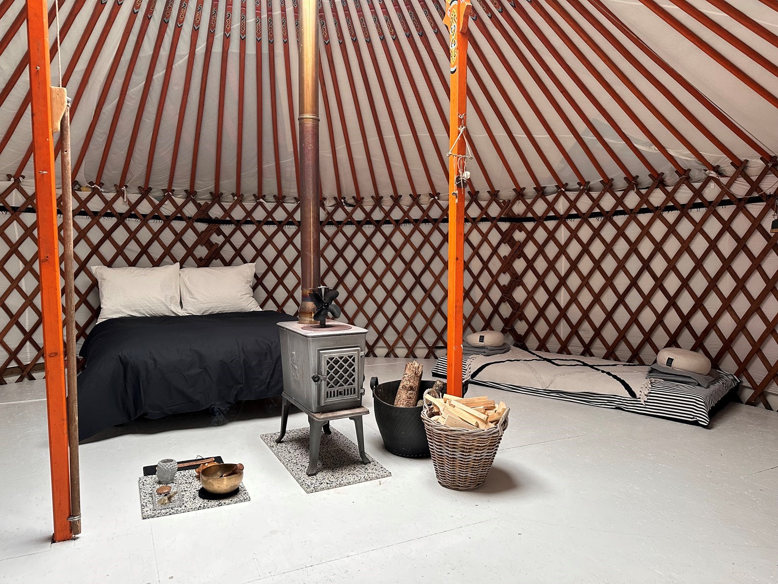 Authentieke Mongoolse yurt midden in een privébos