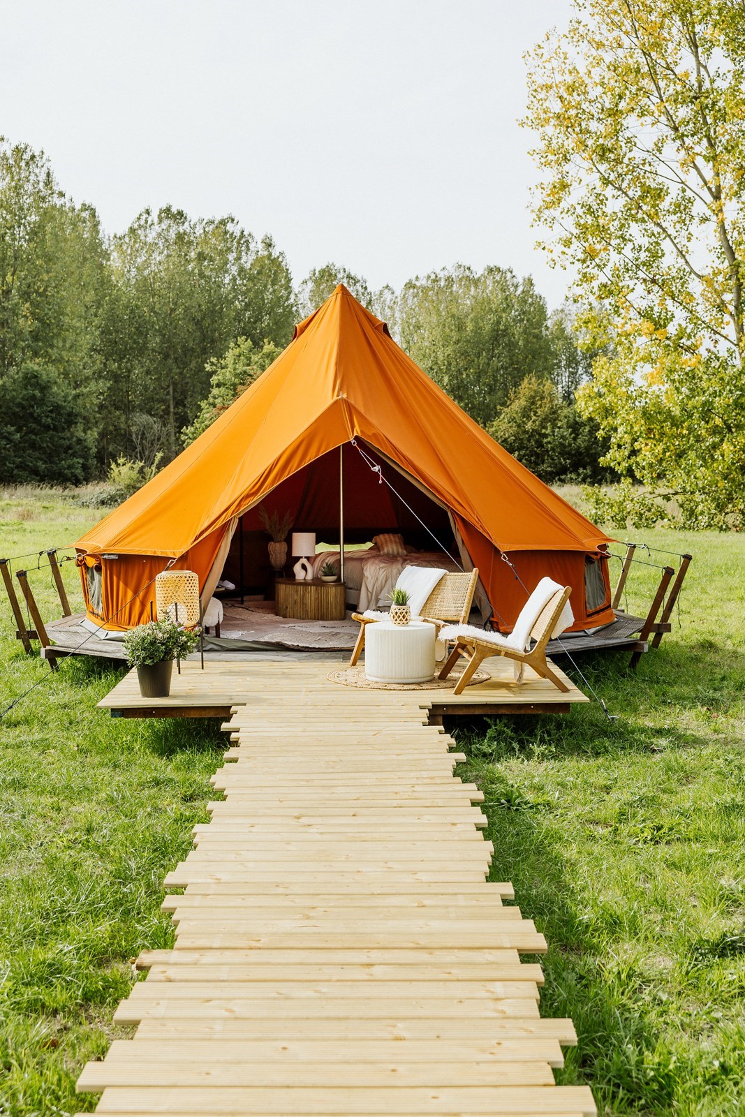 Luxueuze glampingtent op een prachtig wijndomein