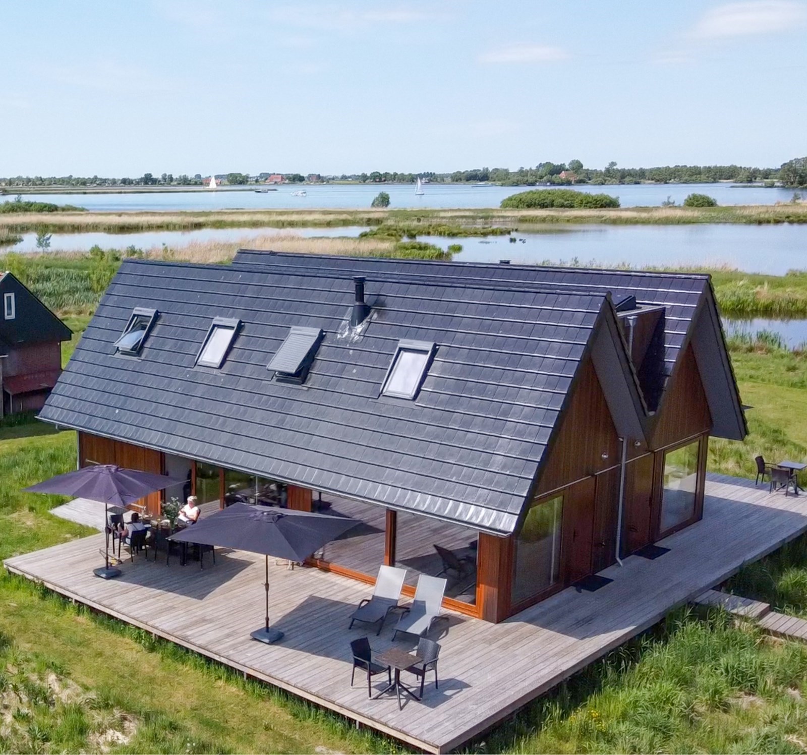 Unieke vakantiewoning op een eiland midden Nationaal Park Âlde Feanen, inclusief een elektrische boot