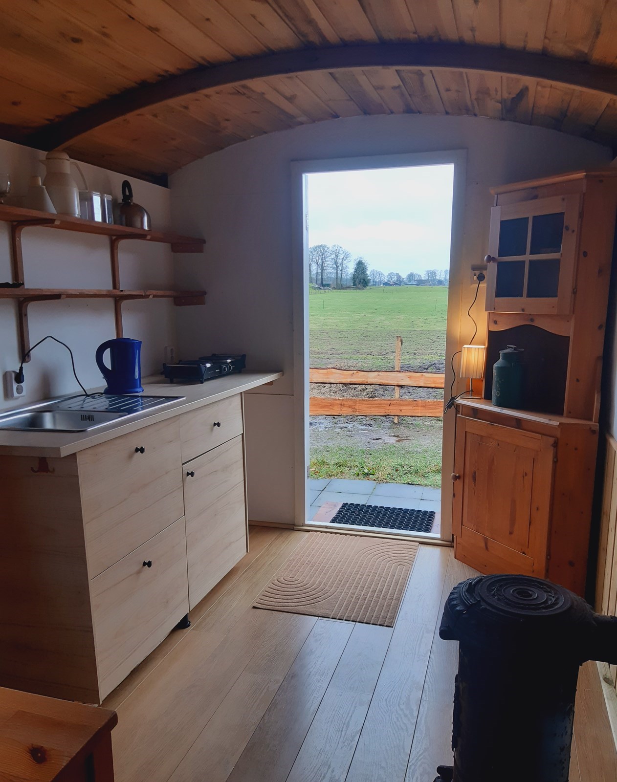 Slapen als een herder op een kleinschalige geiten- en schapenboerderij