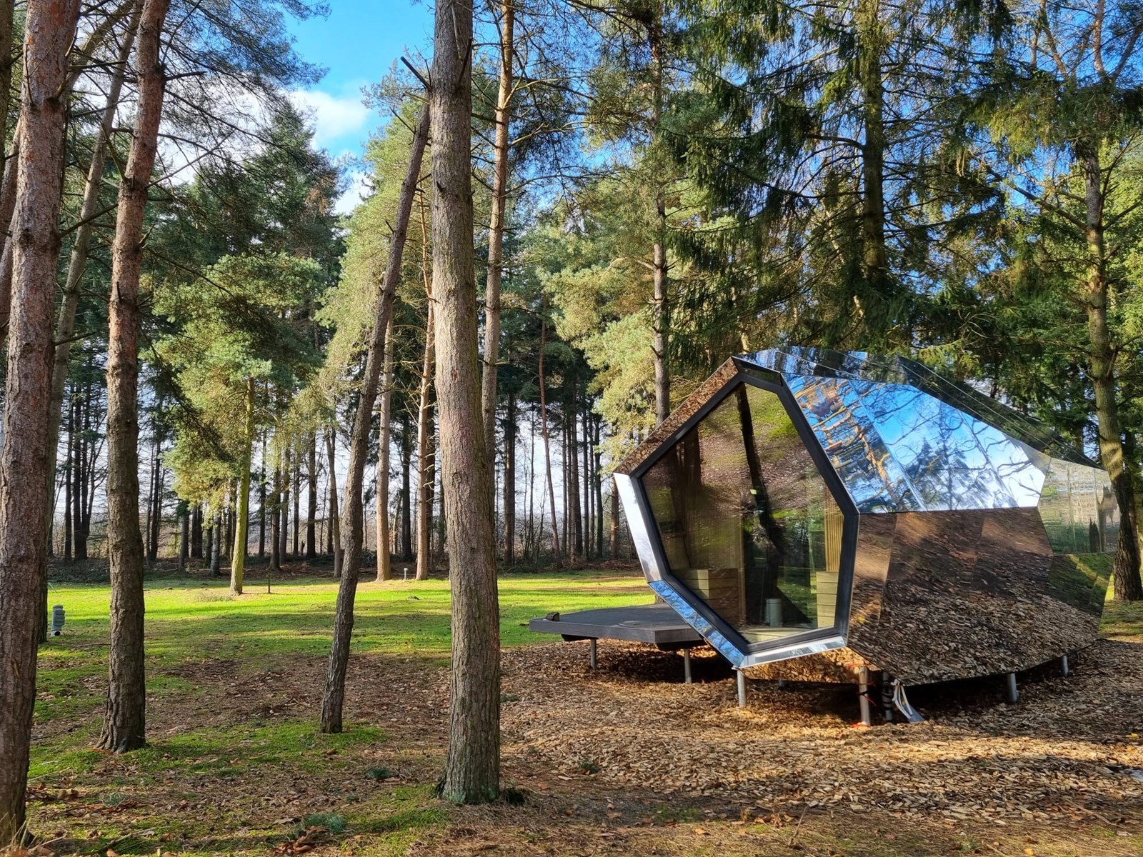 Unieke privé spiegellodge met sauna midden in de stilte van de Drentse natuur