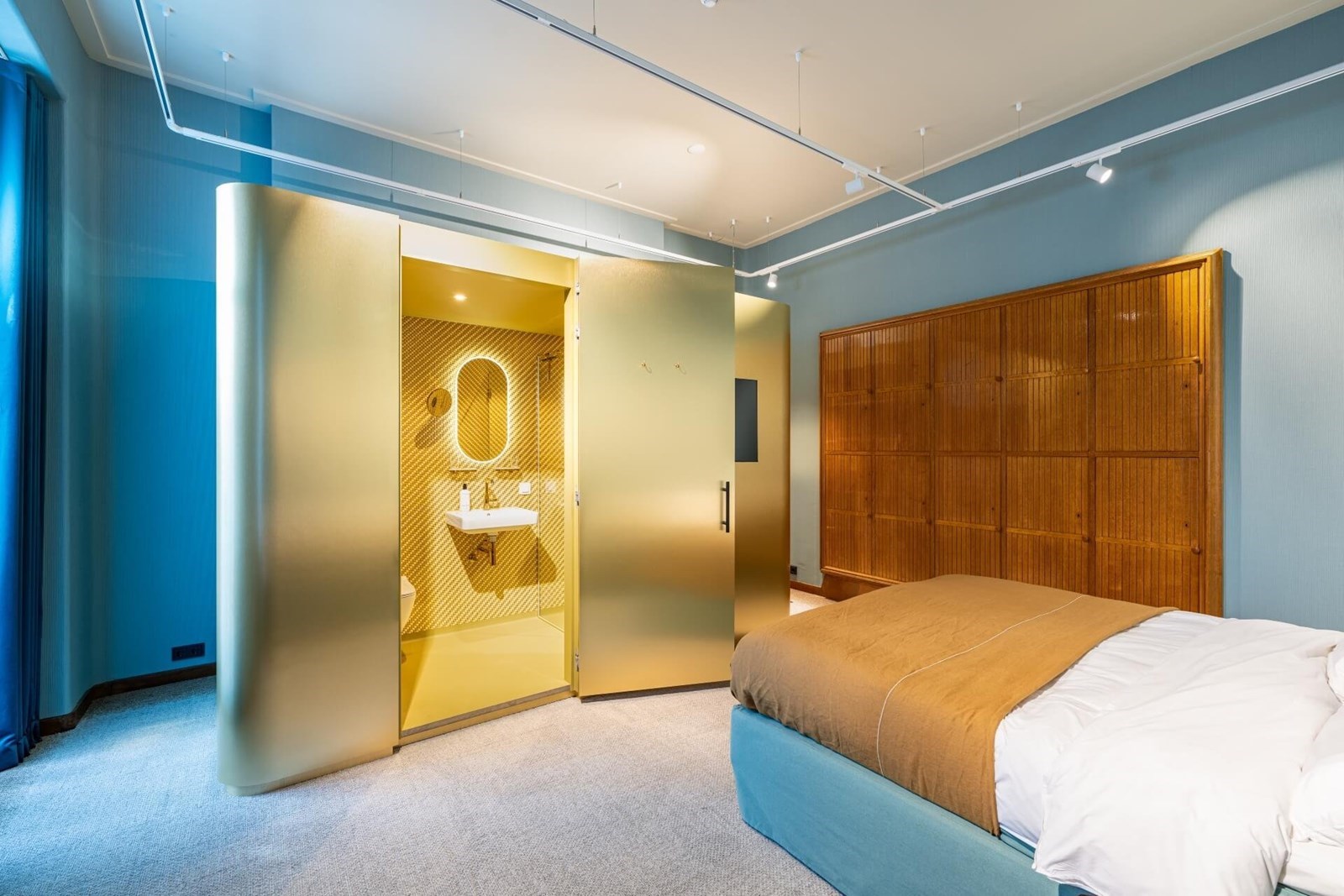 Jaren 50 suite in de voormalige monumentale Statenzaal van Zwolle