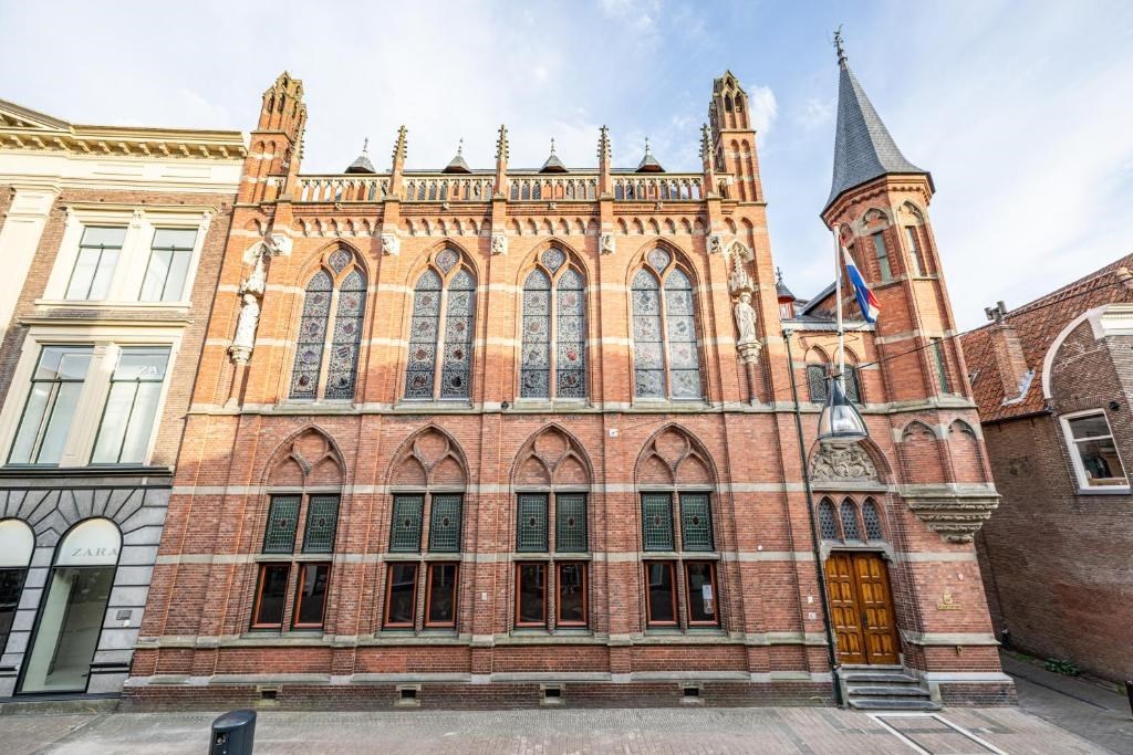 Overnachten in de keuken van de voormalige dienstwoning in de monumentale Statenzaal van Zwolle