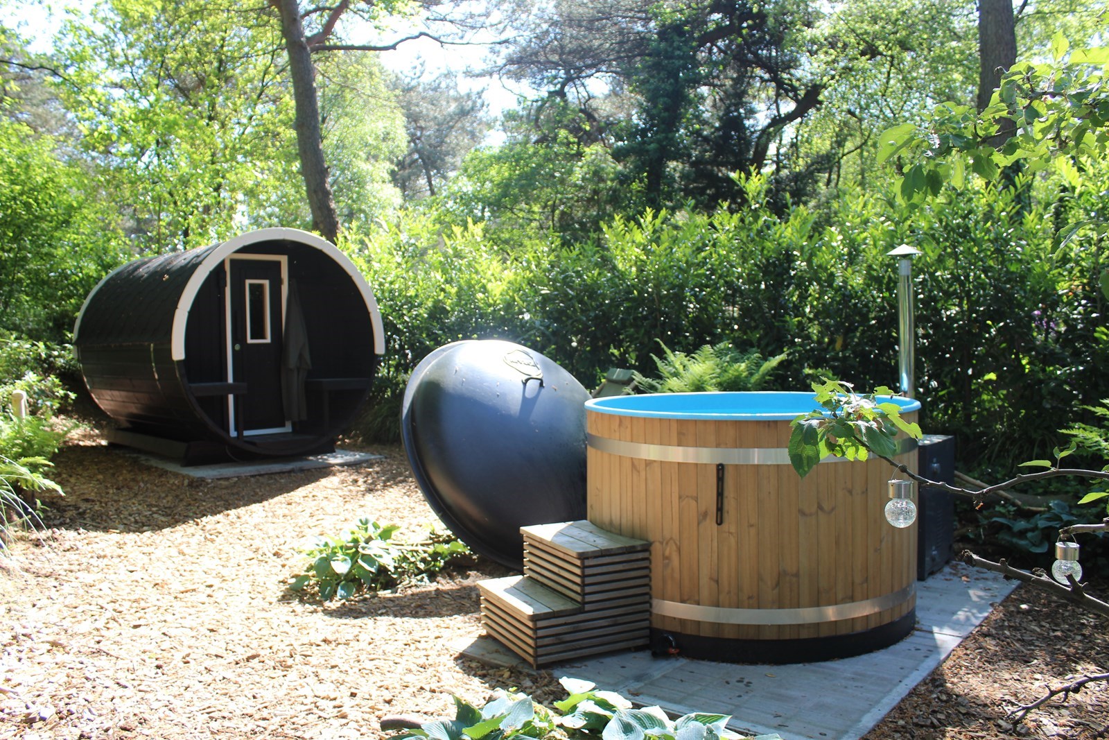 Bijzonder chalet met hottub en sauna, verscholen in het bos
