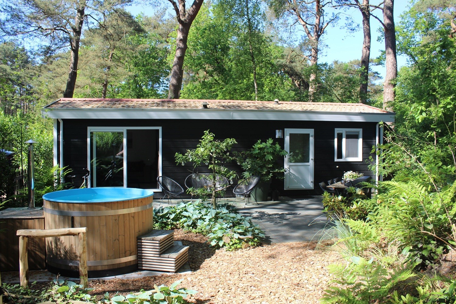 Bijzonder chalet met hottub en sauna, verscholen in het bos