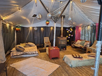 Unieke Yurt op een onbewoond eiland Unieke Yurt op een onbewoond eiland