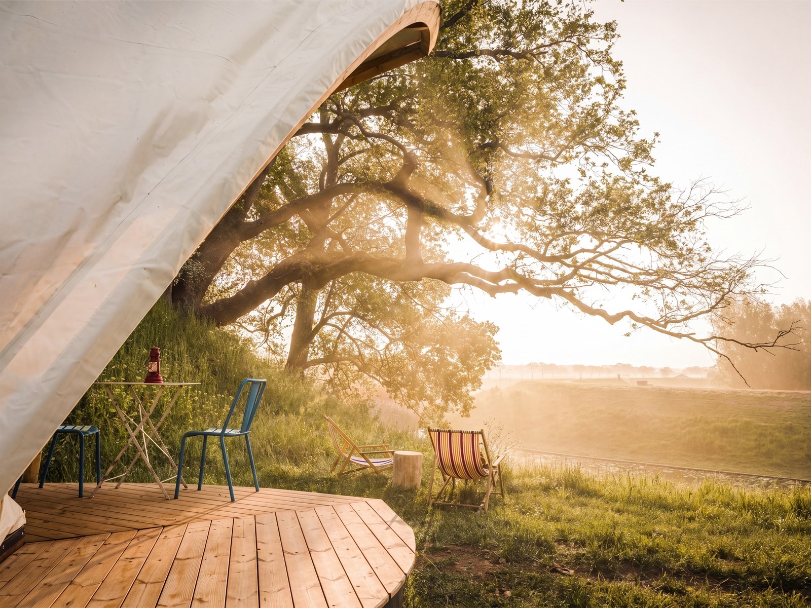 Unieke glampingtent op een forteiland