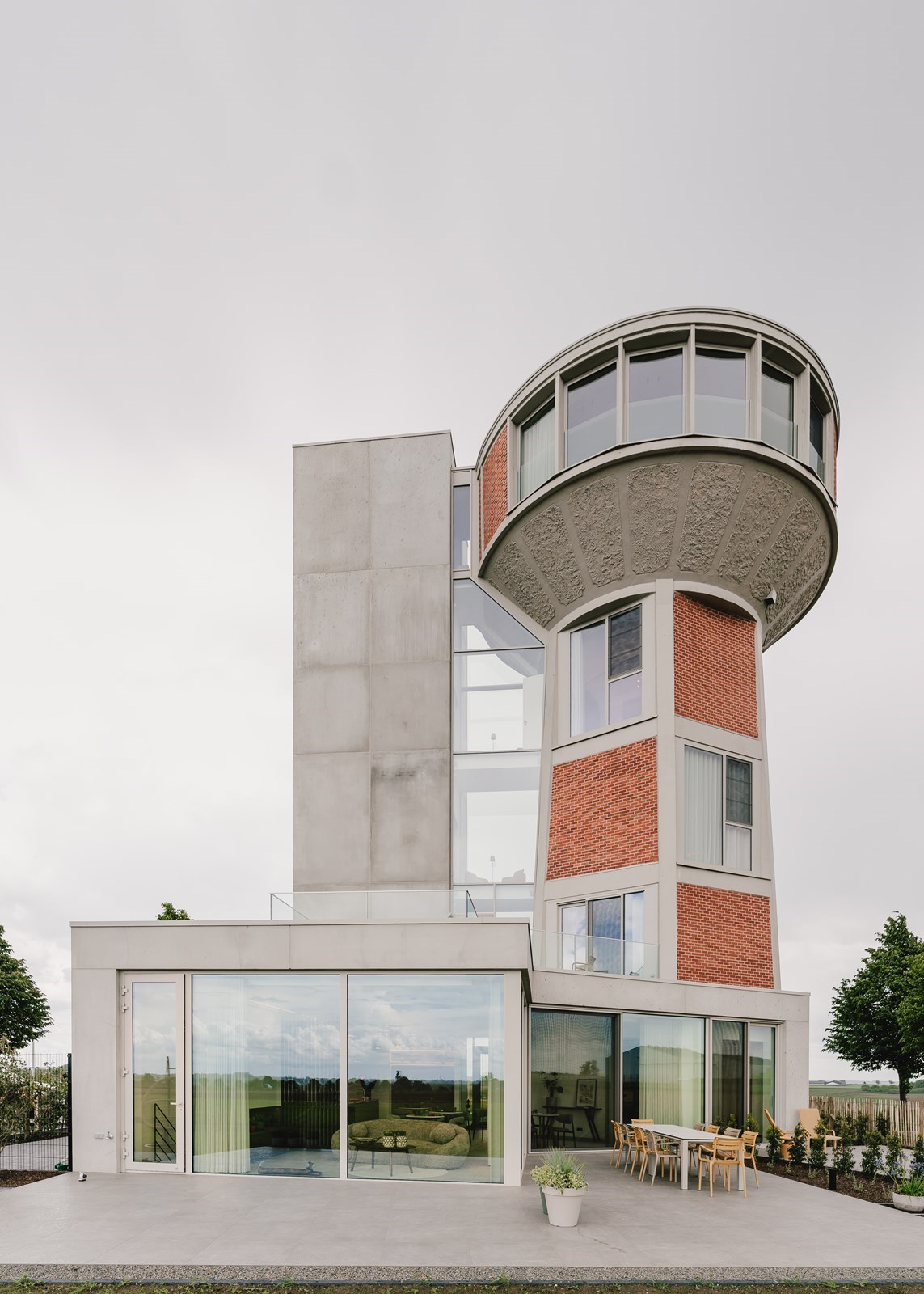 Overnachten op de 3e verdieping in een luxueus gerenoveerde watertoren vlakbij Maastricht