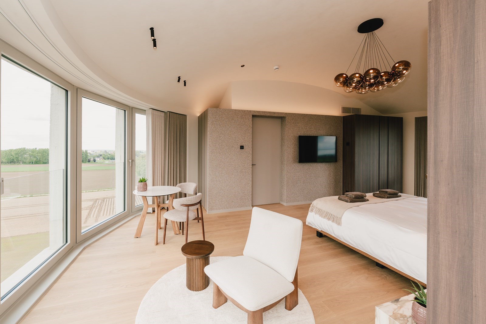 Overnachten op de 4e verdieping in een luxueus gerenoveerde watertoren vlakbij Maastricht