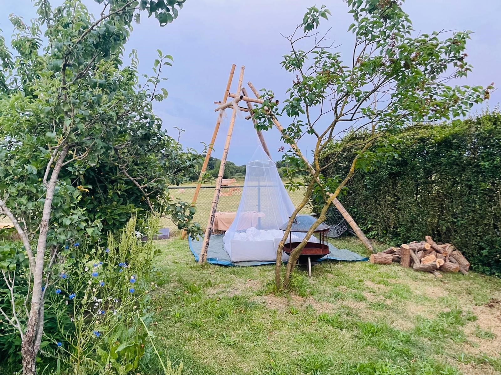 All-inclusive liefdesbeleving. Een romantische nacht die jullie dichter bij elkaar brengt.