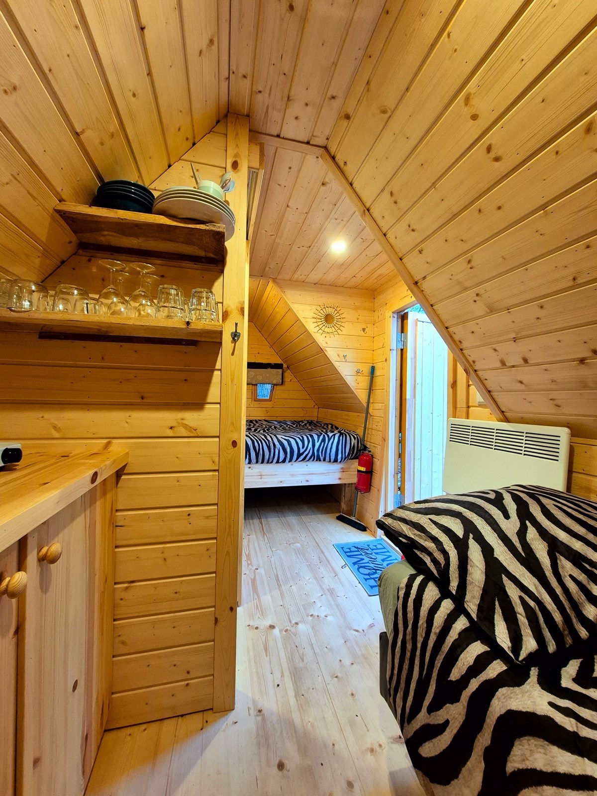 Bijzondere cabin verborgen in het bos