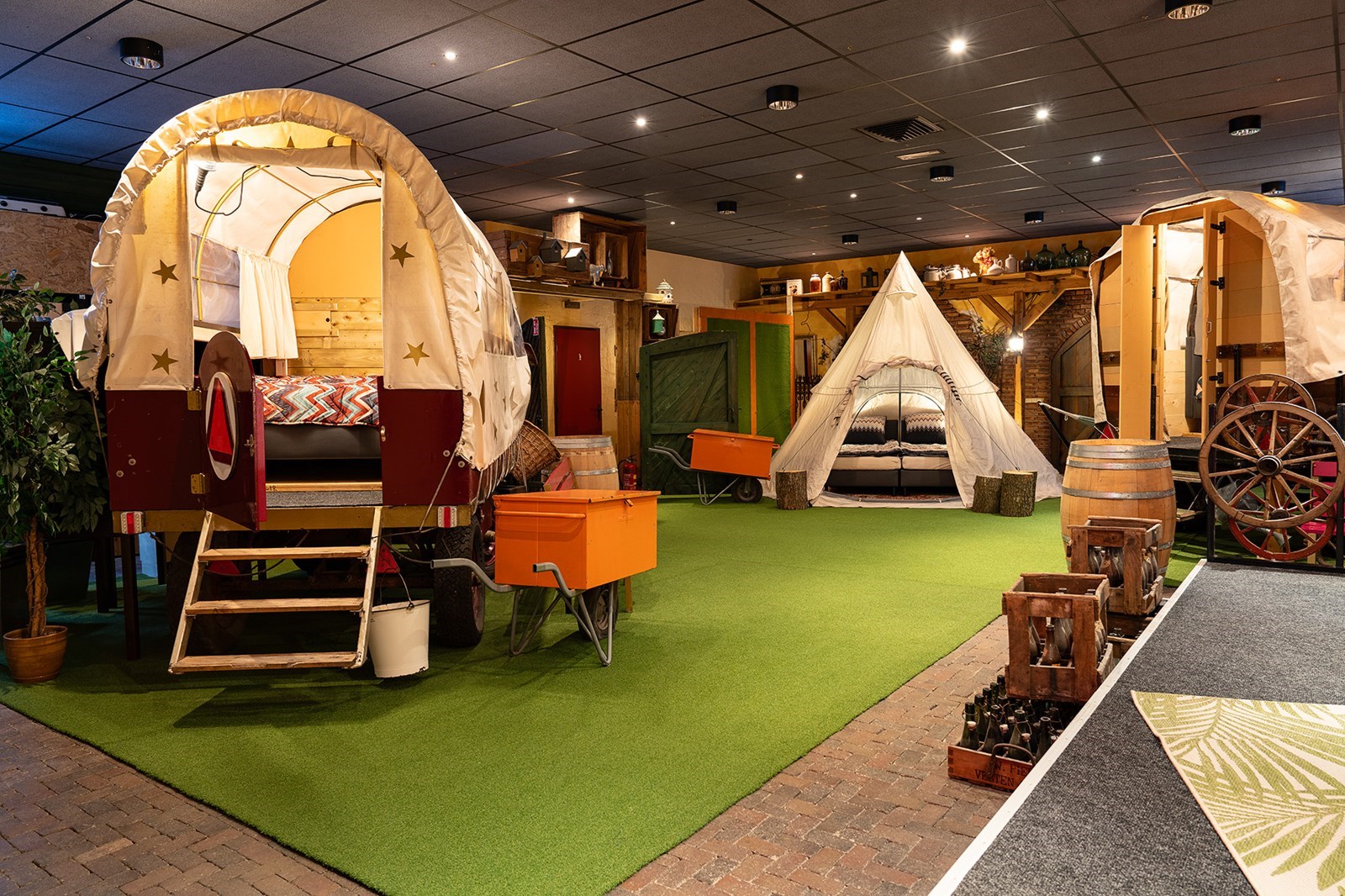 Met je voetjes in het zand bij hét indoor strand-groepsverblijf van Brabant
