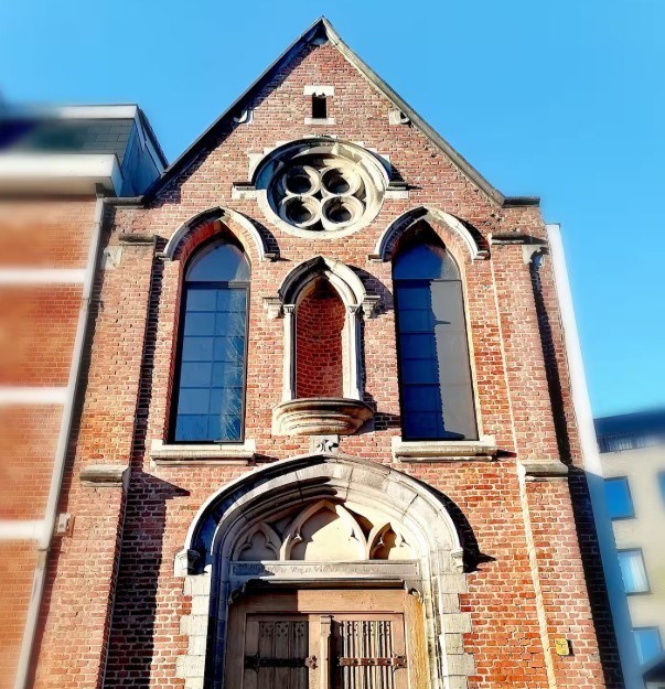 Logeren onder de nok van een 100 jaar oude kapel: een onvergetelijke belevenis!