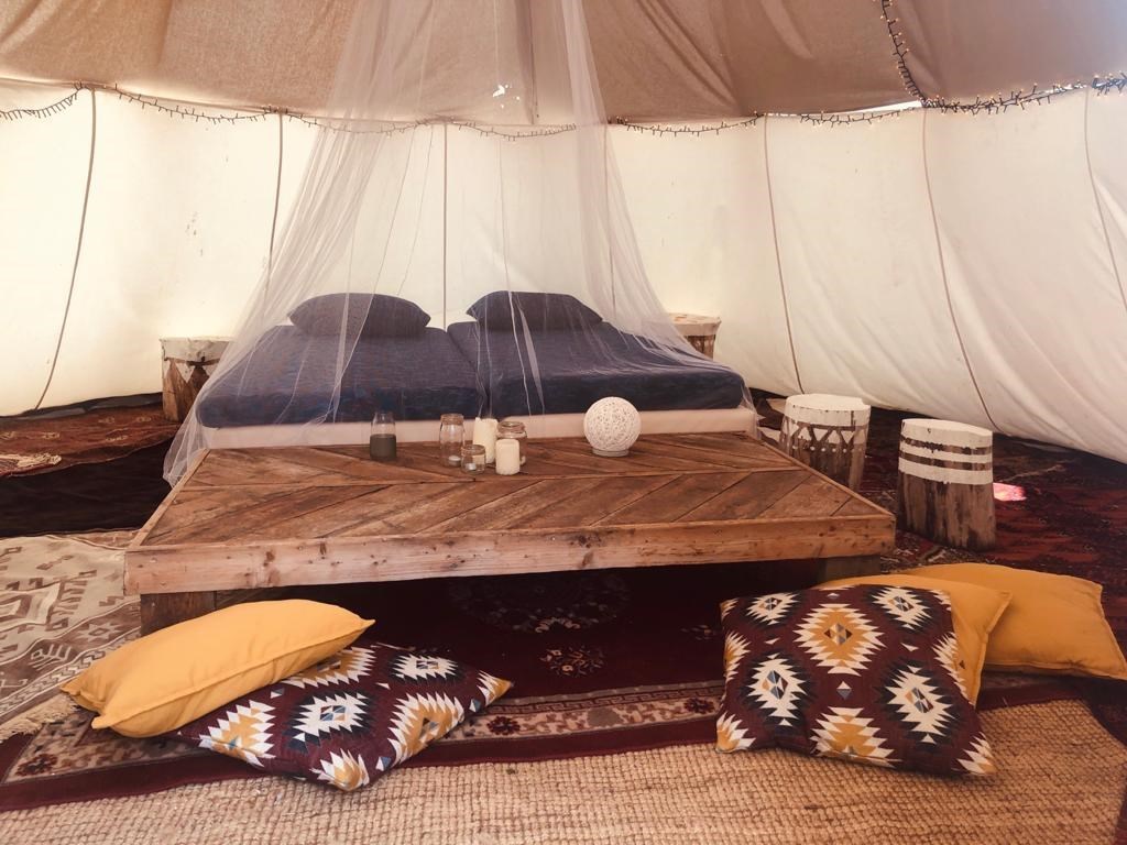 Slapen in een Tipi: een uniek micro-avontuur midden in de Friese natuur