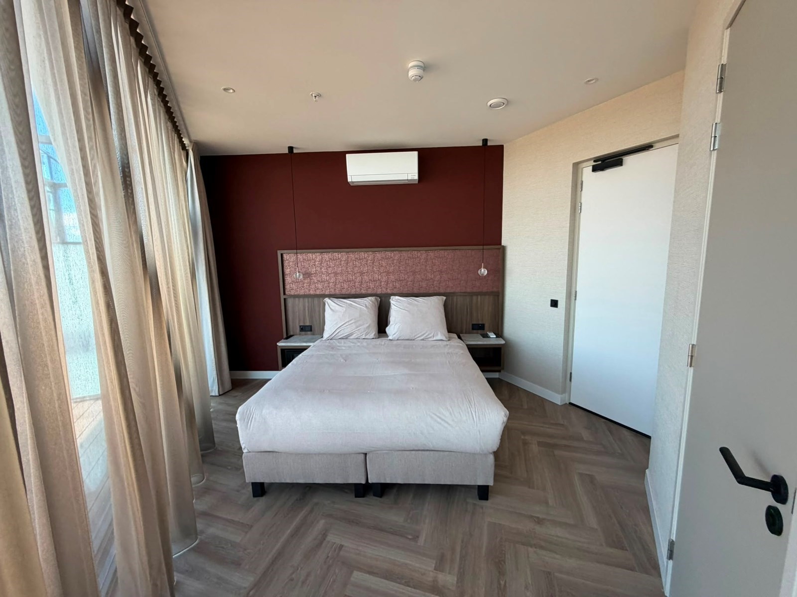 Unieke zeezicht kamer met een groot balkon