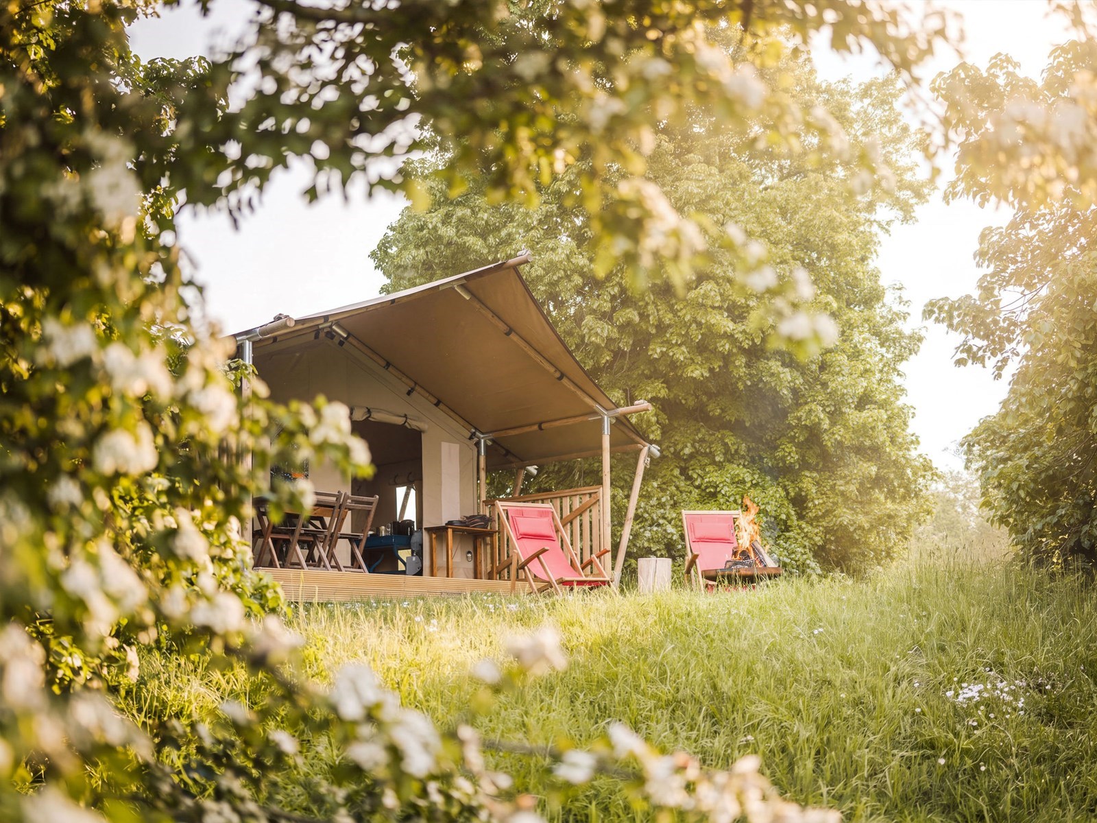 Unieke glampingtent op een forteiland
