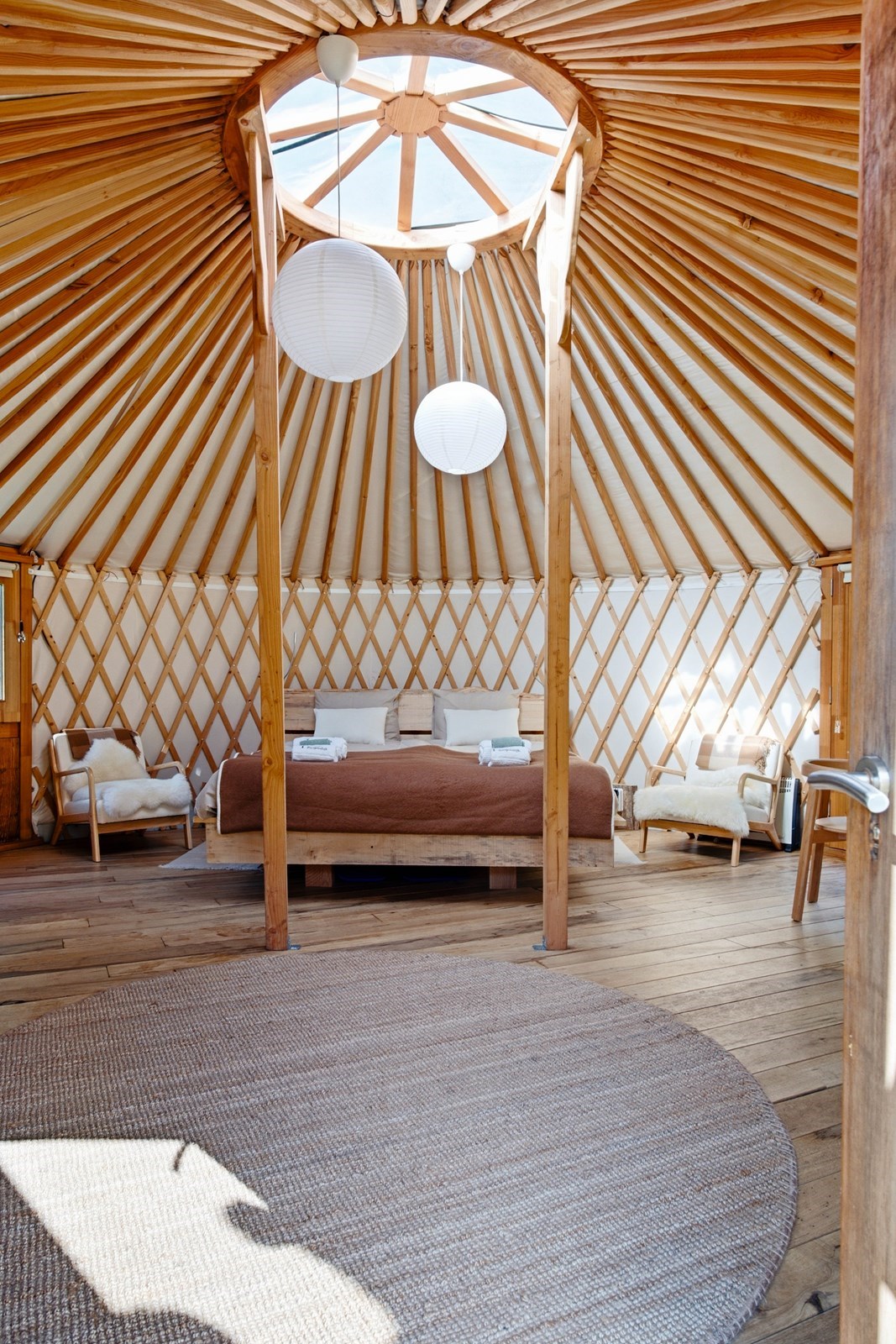 Sfeervolle yurt midden in de natuur