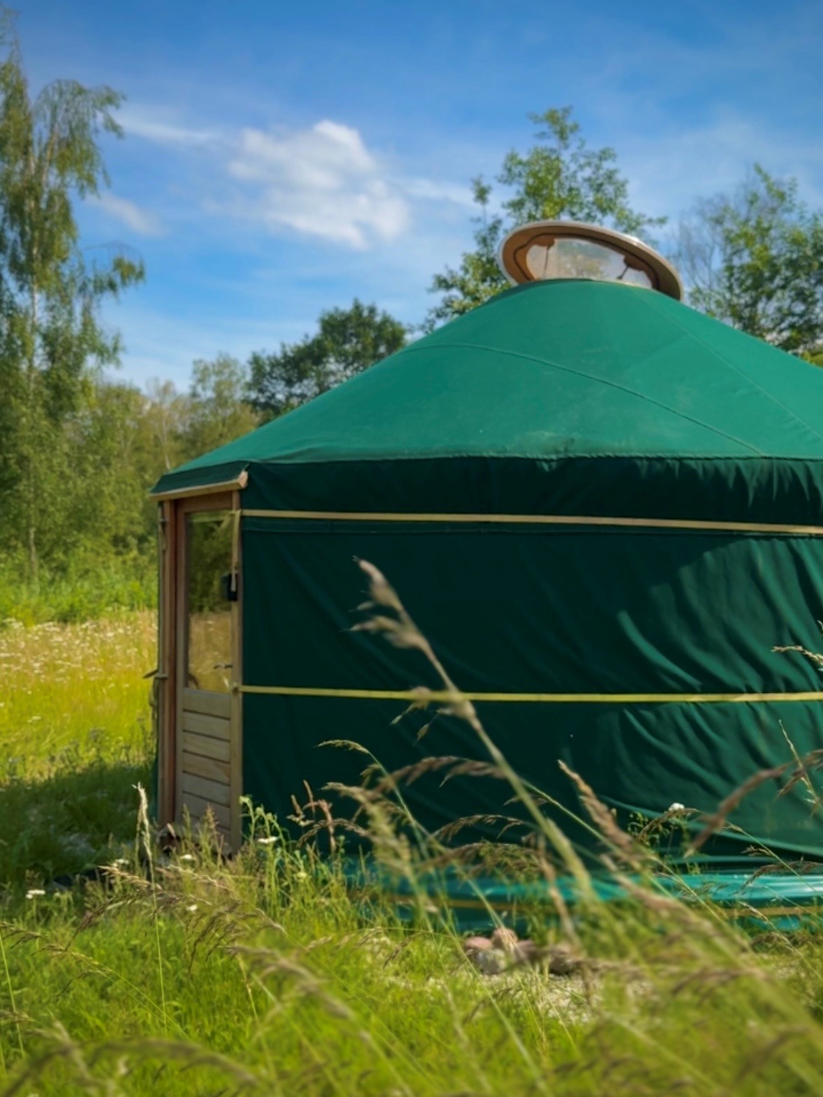 Sfeervolle yurt midden in de natuur 