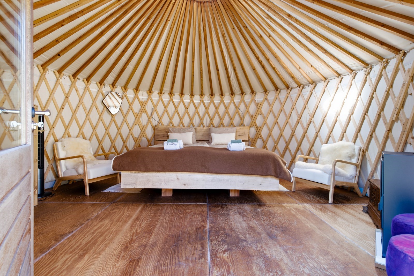 Sfeervolle yurt midden in de natuur 