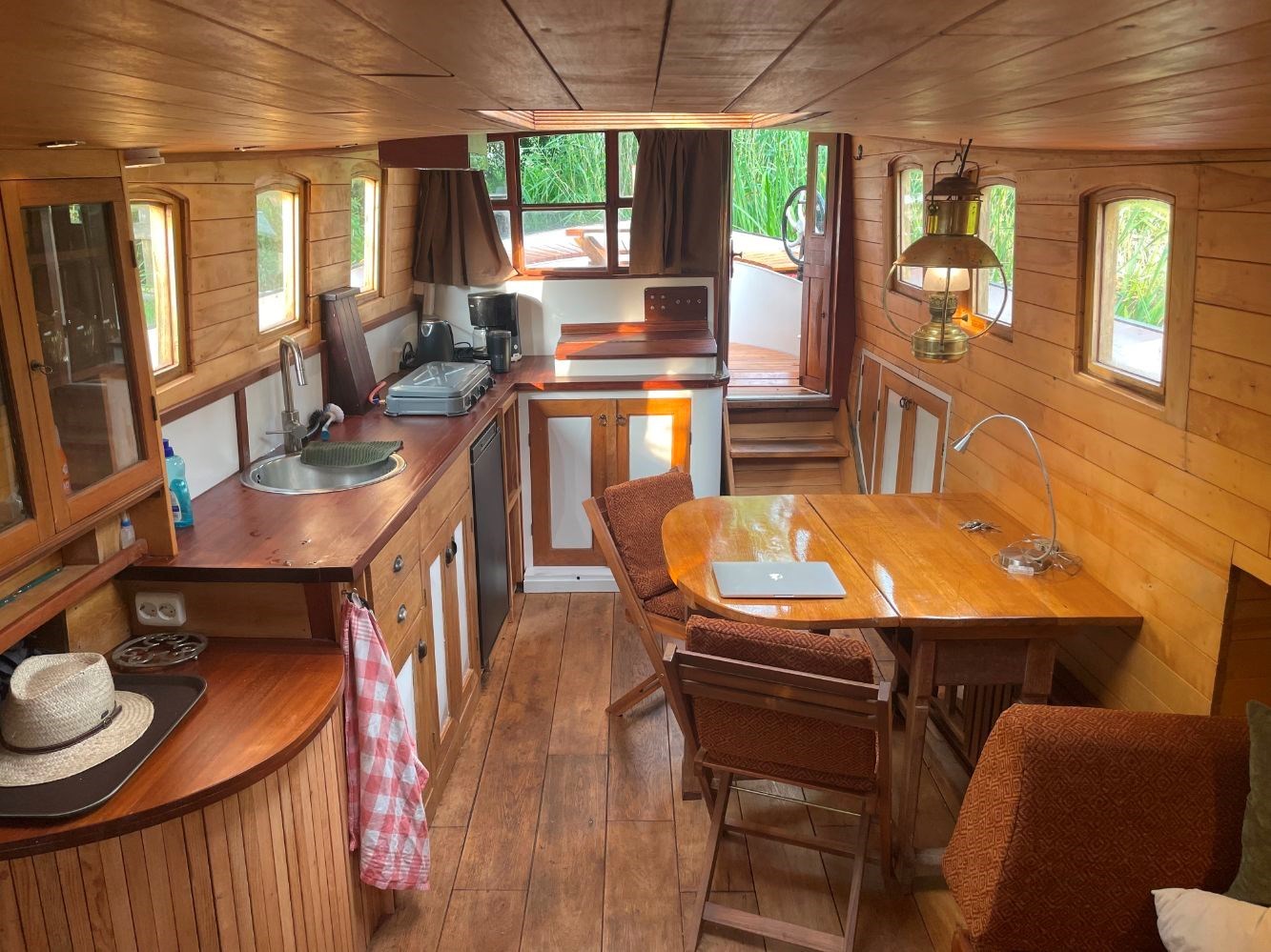 Overnachten op een antieke zeilboot