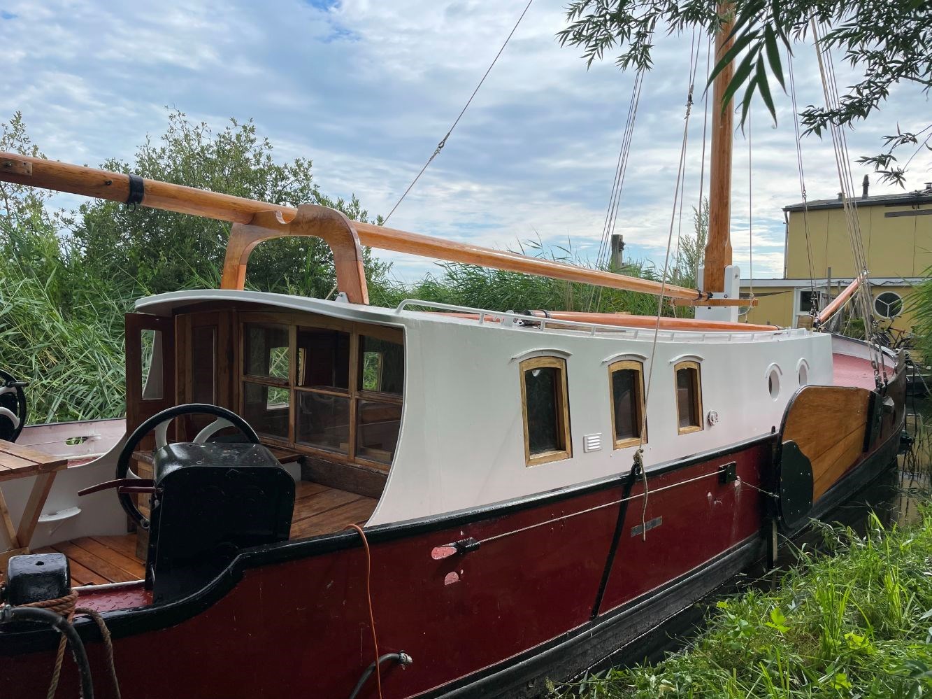 Overnachten op een antieke zeilboot