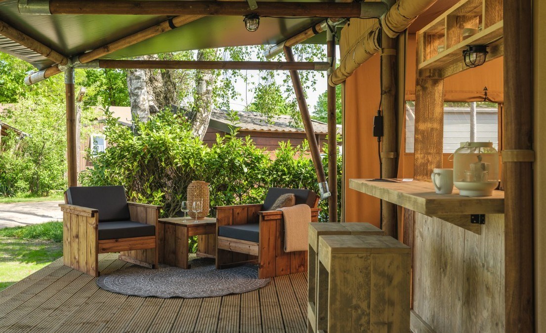 Glamping in een luxe tensuite met privé sanitair - honden welkom