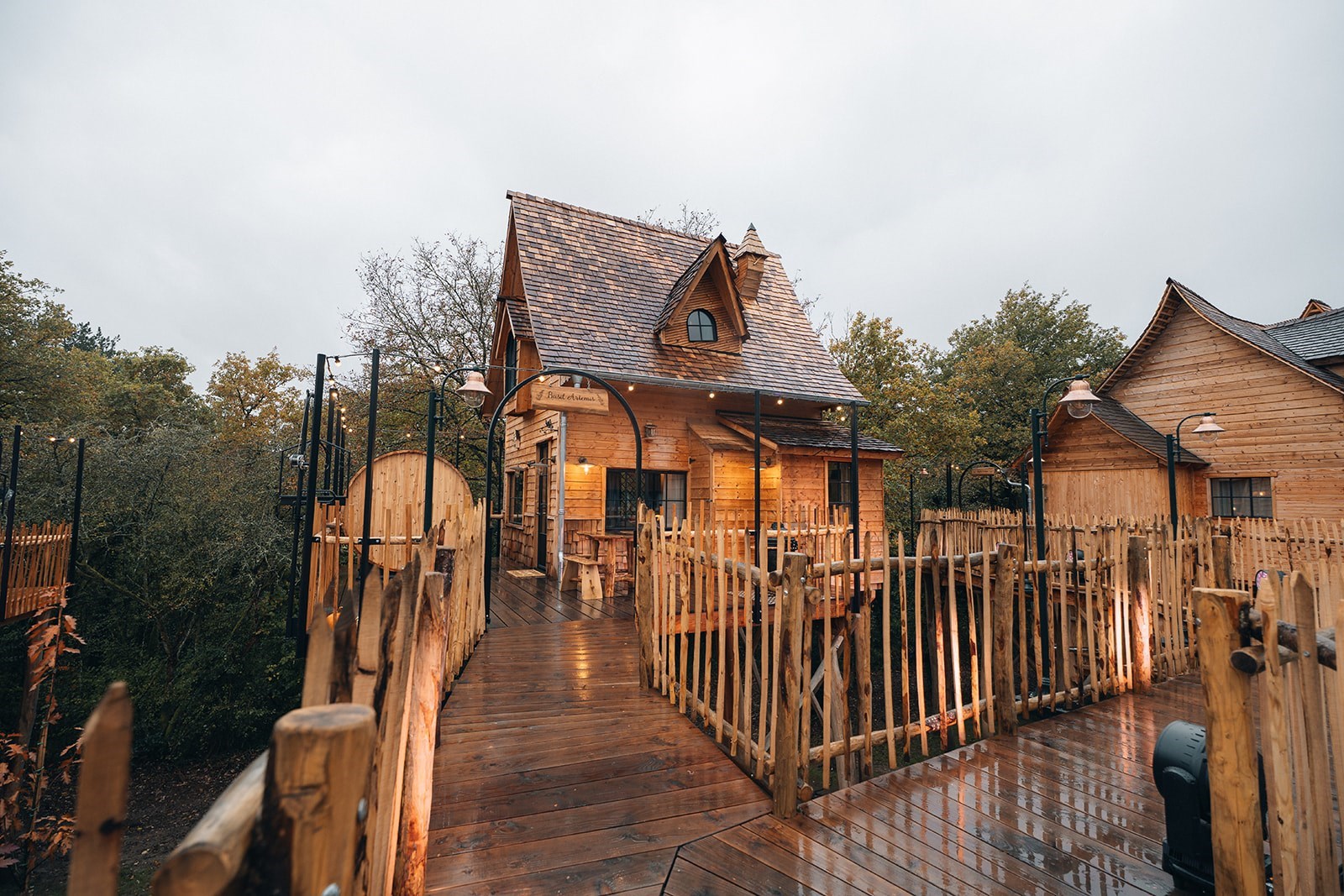 Sprookjesachtige boomhut met sauna in Durbuy