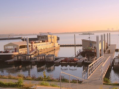 Overnachting op een Botel Overnachting op een Botel