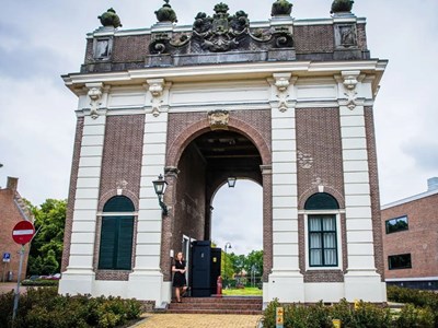 Romantisch overnachten in de oude Stadspoort van Middelburg Romantisch overnachten in de oude Stadspoort van Middelburg