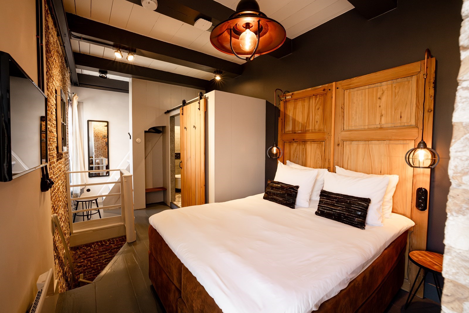 Romantisch overnachten in de oude Stadspoort van Middelburg