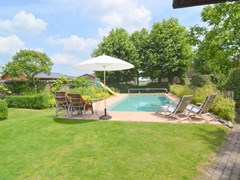 Gipsywagen & zwembad &, boerderij & hottub.  Gipsywagen & zwembad &, boerderij & hottub.