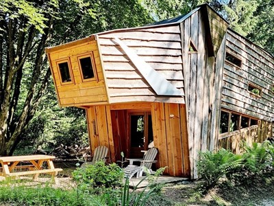 Overnachten in een Houten Zwijn op de Veluwe Overnachten in een Houten Zwijn op de Veluwe