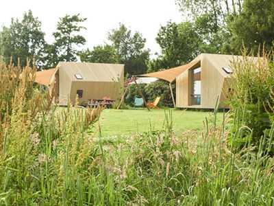 Uniek overnachten in een duurzame Ecolodge Uniek overnachten in een duurzame Ecolodge