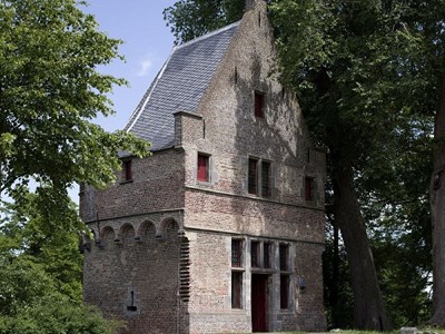 Slapen in een 16e eeuwse Vestingstoren, helemaal voor jou alleen Slapen in een 16e eeuwse Vestingstoren, helemaal voor jou alleen