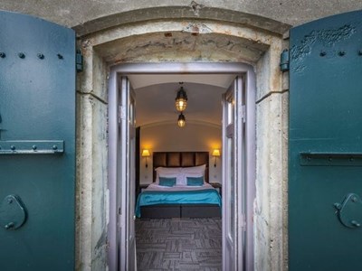 Fort resort Fort resort