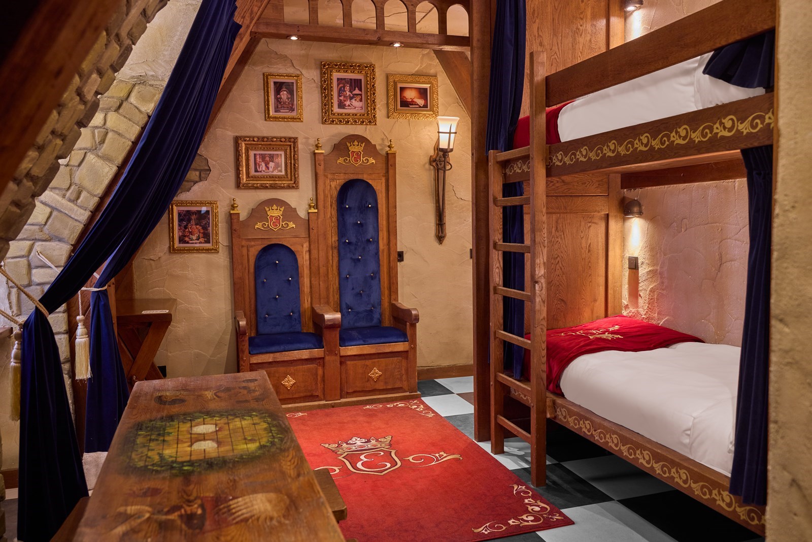 Efteling Wonder Hotel. Een luchtkasteel vol wonderlijke verhalen