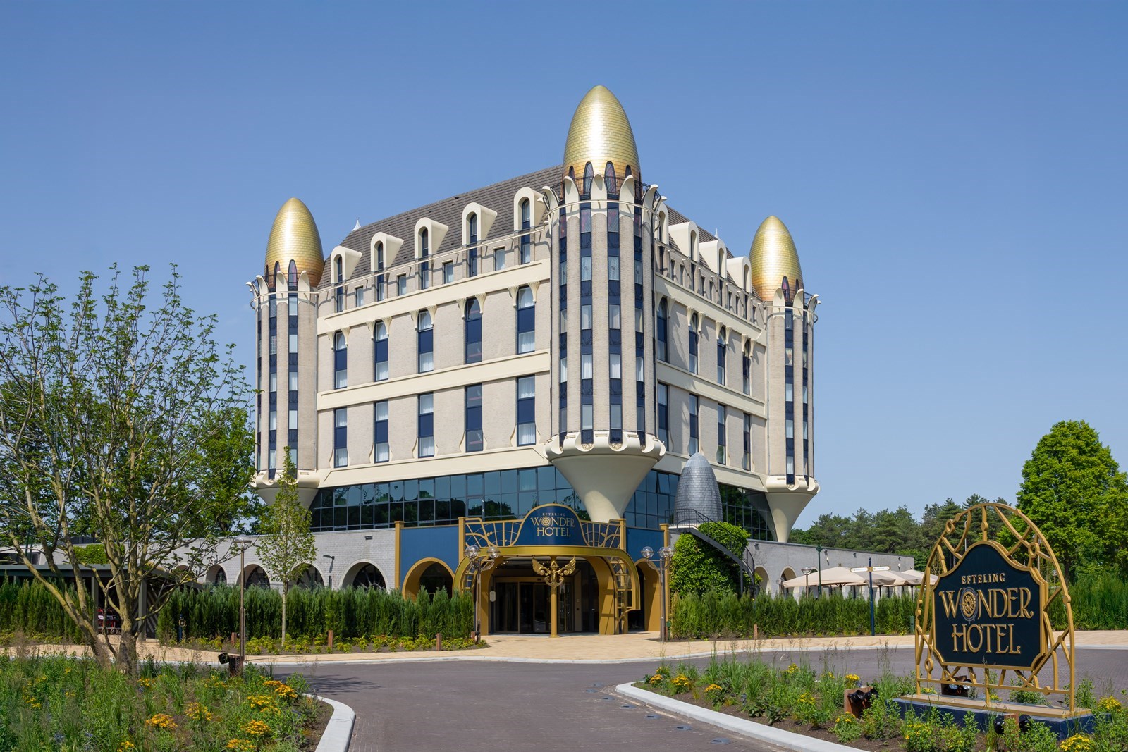 Efteling Wonder Hotel. Een luchtkasteel vol wonderlijke verhalen
