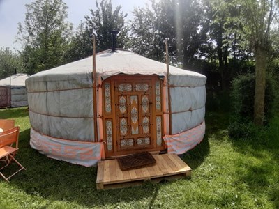 Authentieke Mongoolse Yurt in Zeeuws Vlaanderen Authentieke Mongoolse Yurt in Zeeuws Vlaanderen