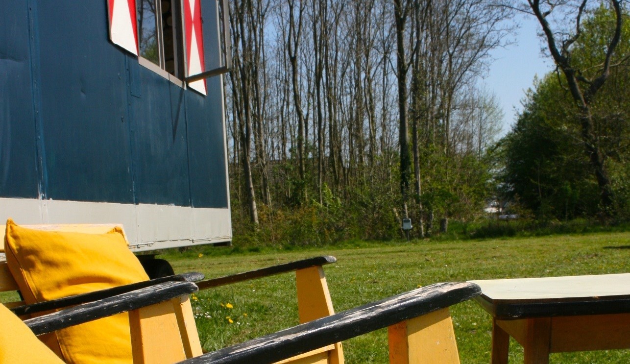 Pipowagen XXL met uitzicht op meertje