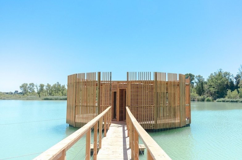 Download Drijvende Design Hut Met Jacuzzi Origineelovernachten Desktop Wallpaper Free Get Wallpaper Drijvende Design Hut Met Jacuzzi Origineelovernachten Desktop Wallpaper