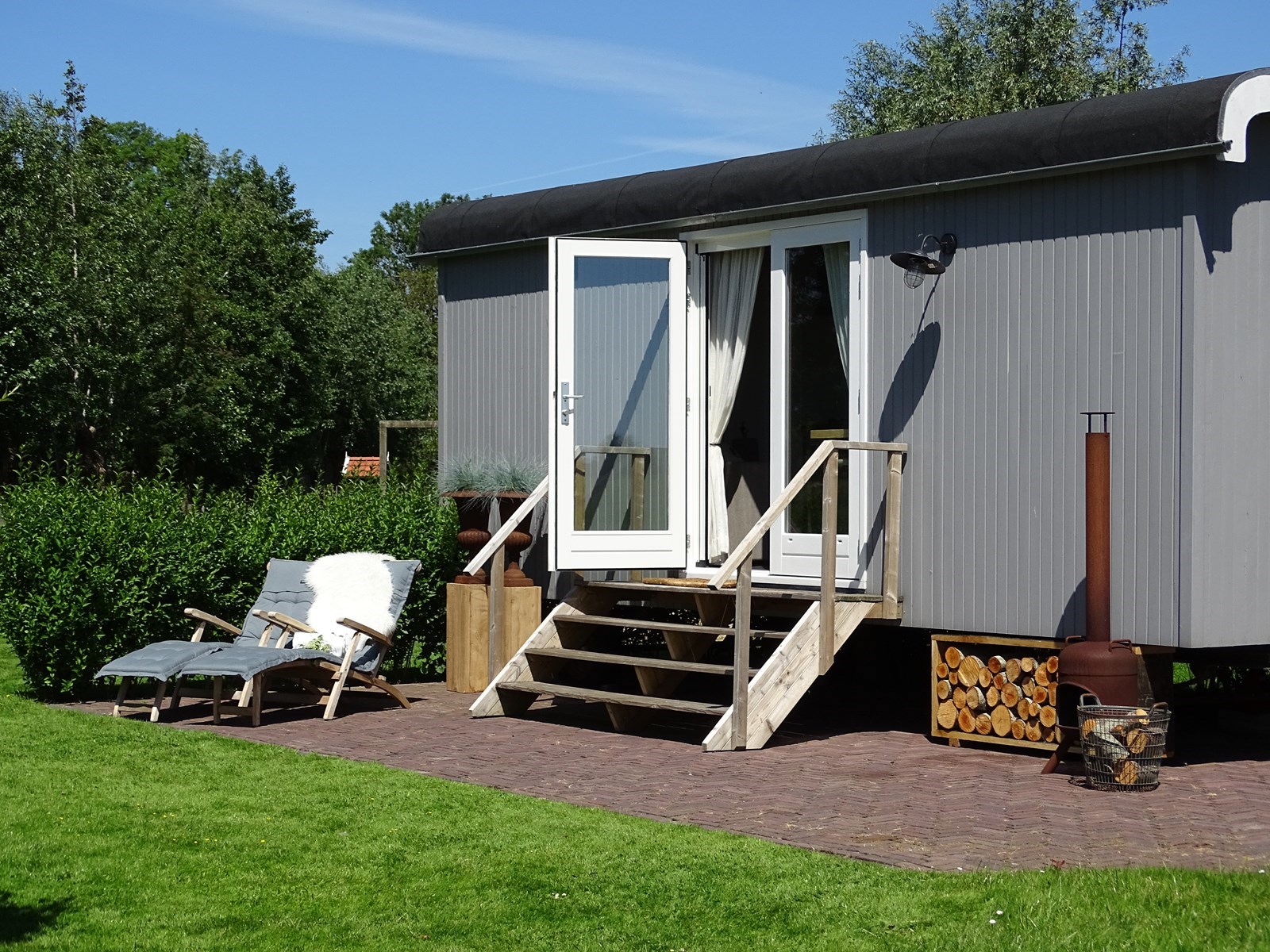 Overnachten in een bijzonder Buitenhuisje op wielen