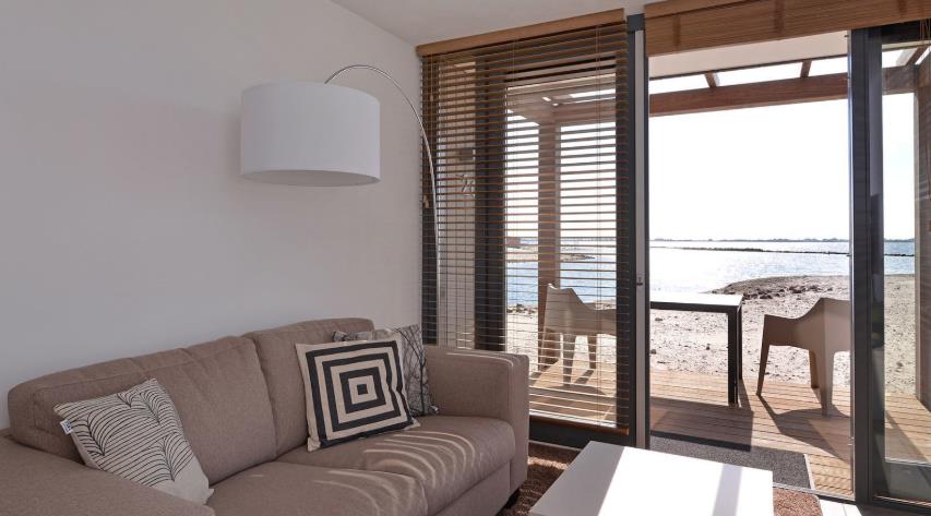 Luxe hotelstudio aan het strand