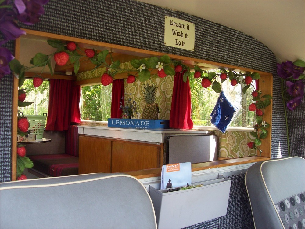 Retro kampeerbus Tante Toos