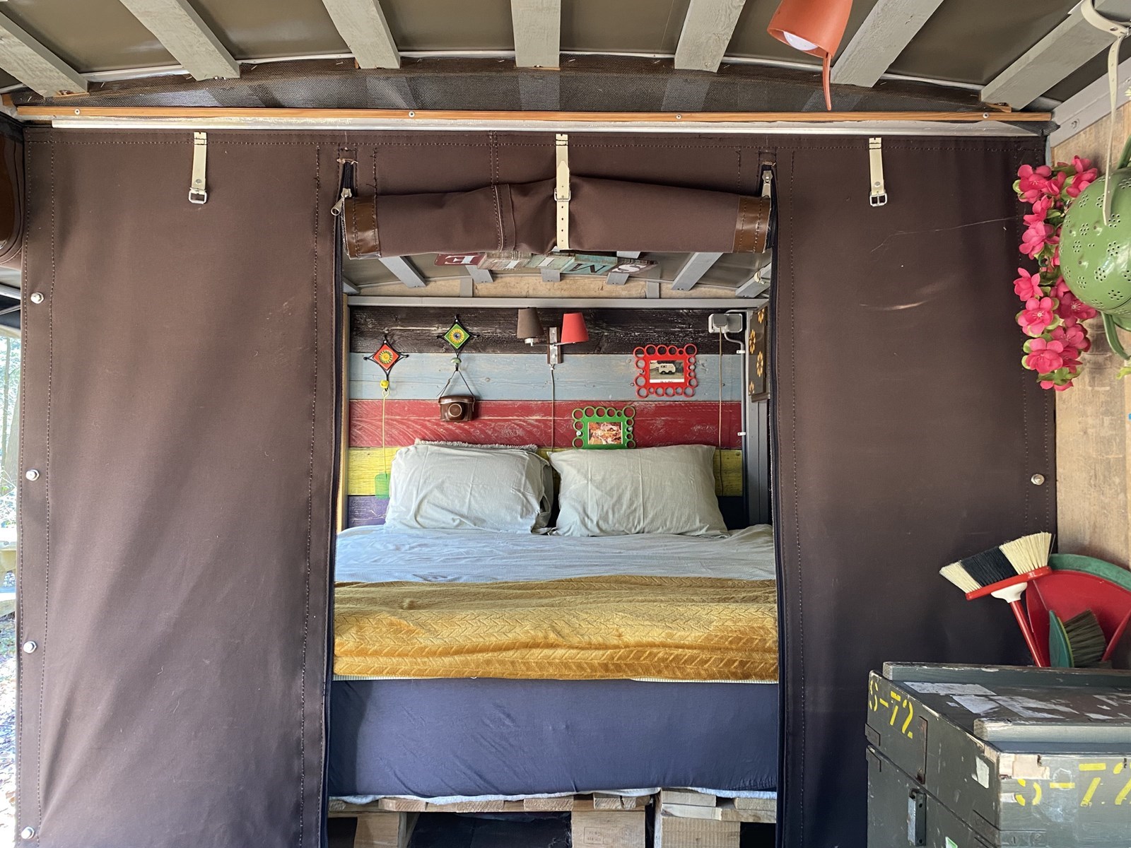 King Size Kamperen in Vintage wagen