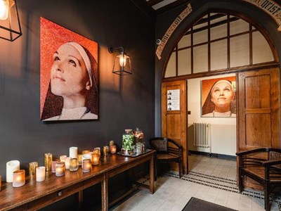 Voormalig neogotisch klooster  Voormalig neogotisch klooster