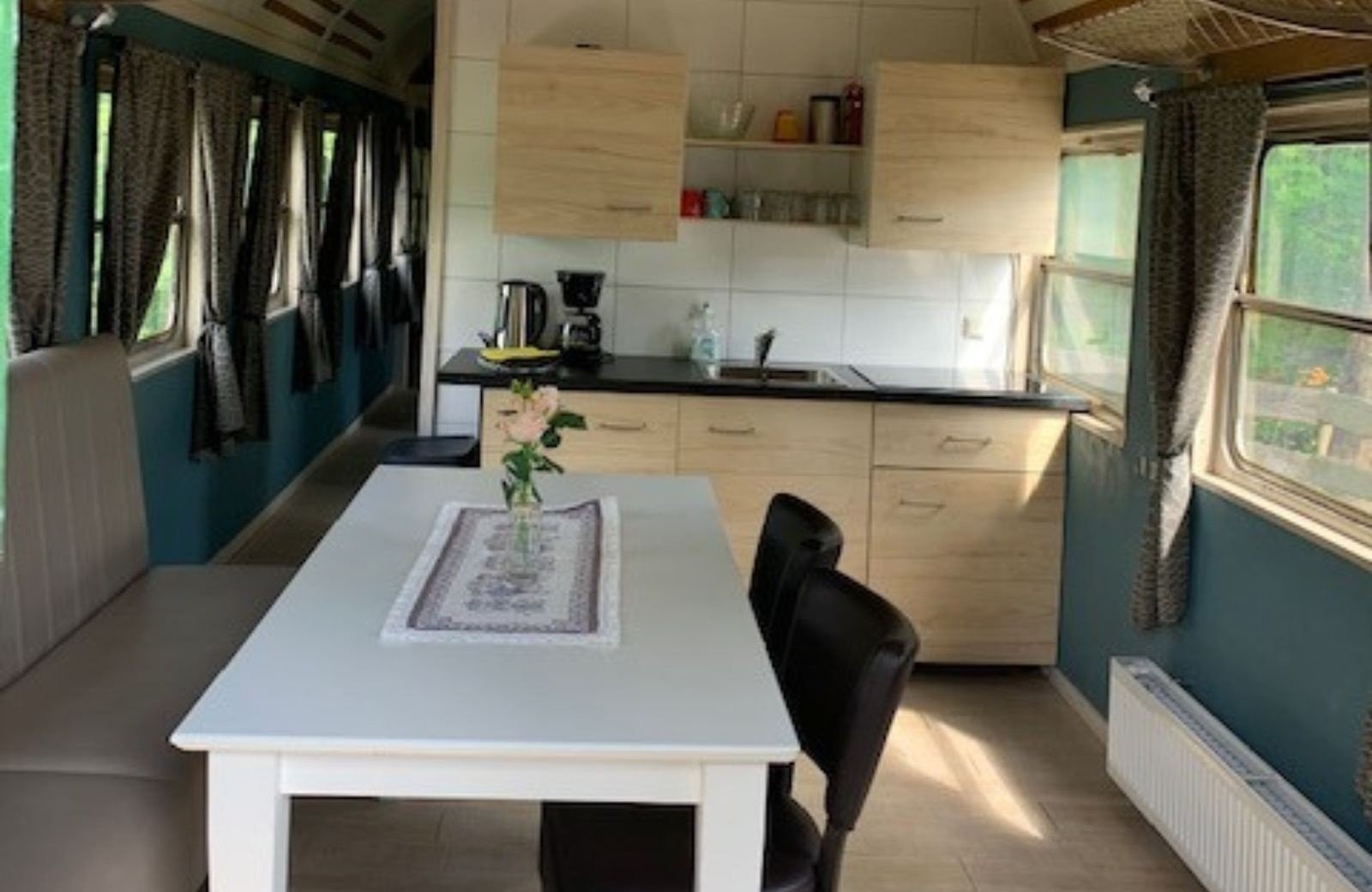Slapen in een ouderwetse Treinwagon
